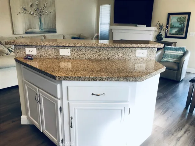 12795 Gifford Way, Victorville, California 92392