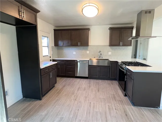 837 E Walnut Avenue, Glendora, California 91741