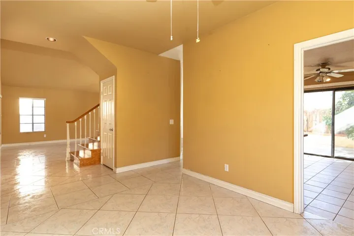2916 Dartmouth Circle, Corona, California 92879