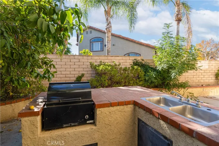 2916 Dartmouth Circle, Corona, California 92879