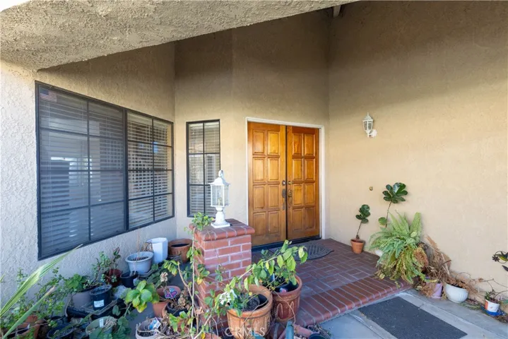 2916 Dartmouth Circle, Corona, California 92879
