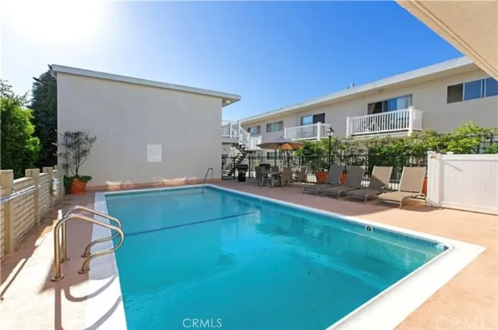 2411 Prospect Unit 117, Hermosa Beach, California 90254