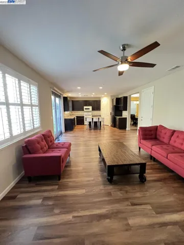 2543 Valente Dr, Pittsburg, California 94565