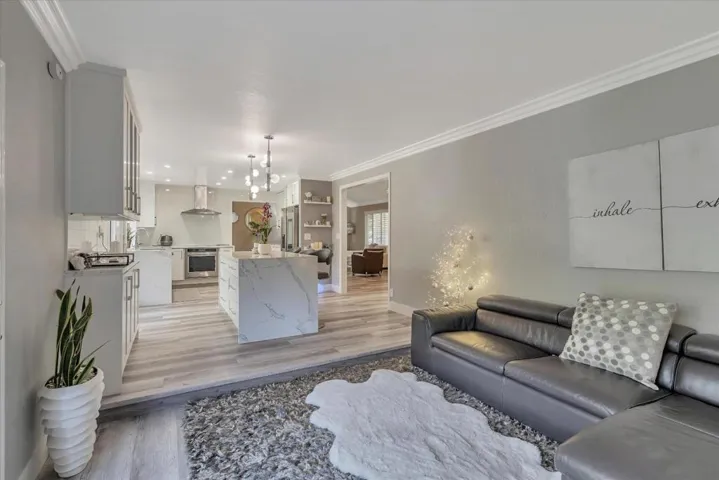 3977 Thousand Oaks Drive, San Jose, California 95136