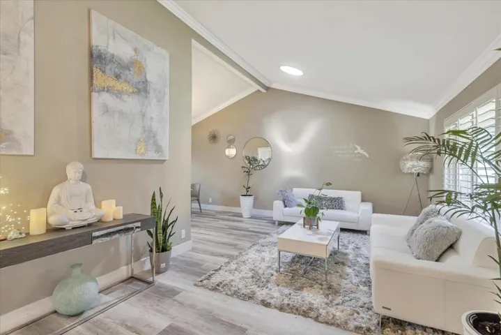 3977 Thousand Oaks Drive, San Jose, California 95136