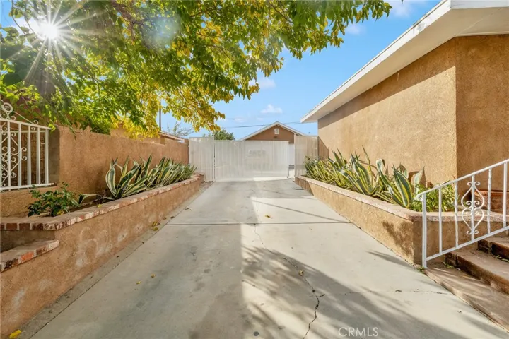 1626 E Avenue Q13, Palmdale, California 93550