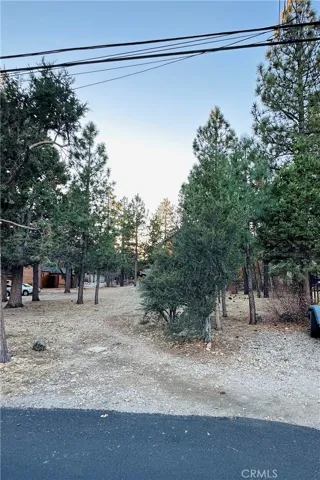 560 Highland Avenue, Sugarloaf, California 92386