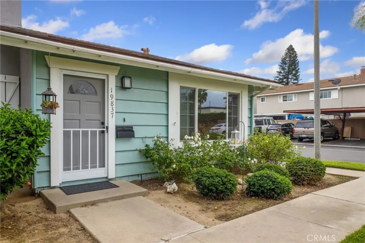 19837 Margate Lane, Huntington Beach, California 92646