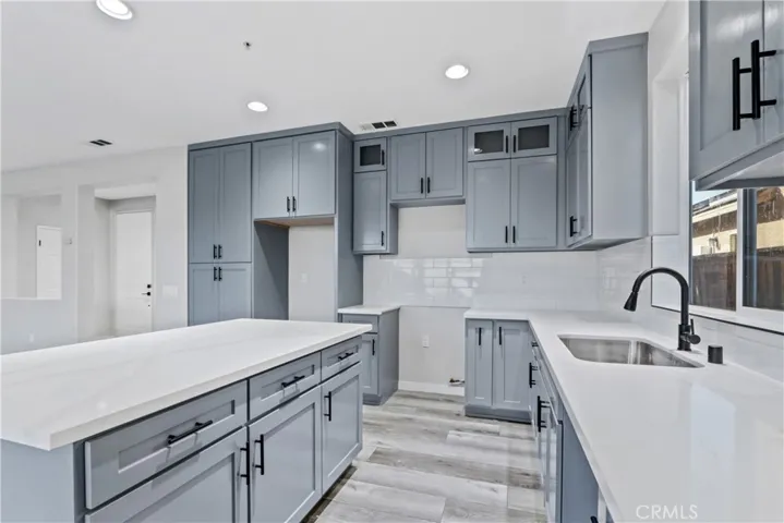 1923 E Canova Lane, Compton, California 90221