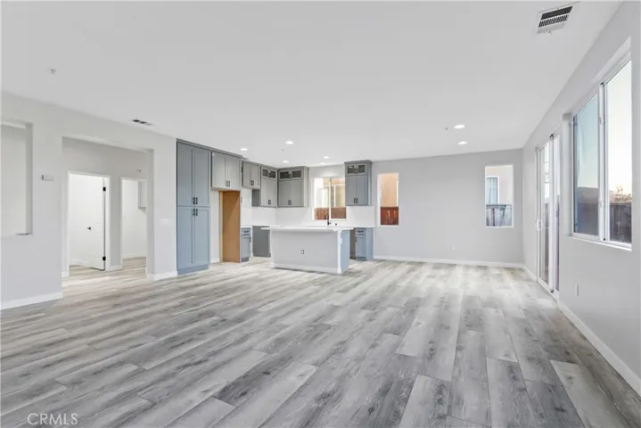1923 E Canova Lane, Compton, California 90221
