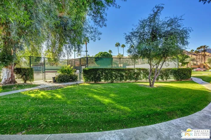 Tennis + Pickelball Courts