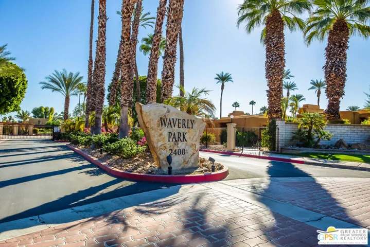 Waverly Park Enterance