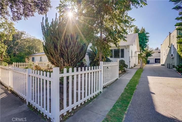 91 S Grand Oaks Avenue, Pasadena, California 91107
