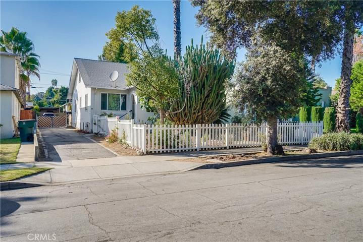 91 S Grand Oaks Avenue, Pasadena, California 91107