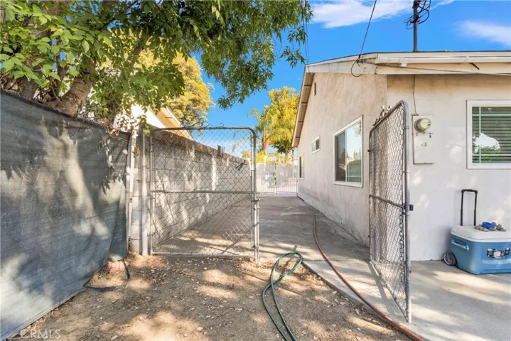 1373 Karesh Avenue, Pomona, California 91767