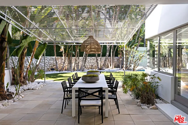 11181 Ophir Drive, Los Angeles, California 90024