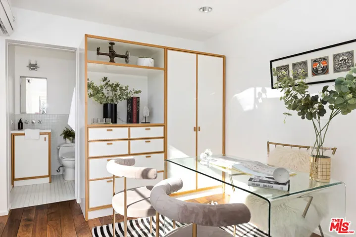11181 Ophir Drive, Los Angeles, California 90024