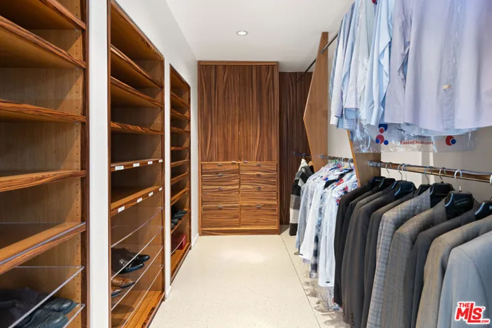 11181 Ophir Drive, Los Angeles, California 90024