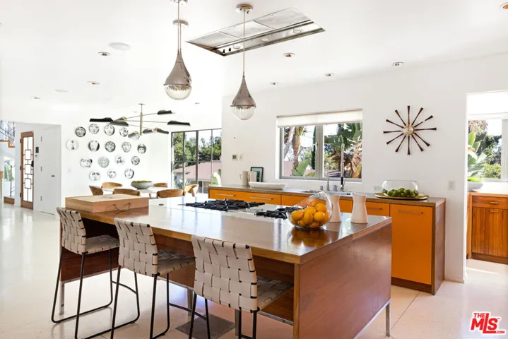 11181 Ophir Drive, Los Angeles, California 90024