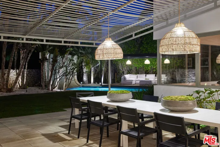 11181 Ophir Drive, Los Angeles, California 90024