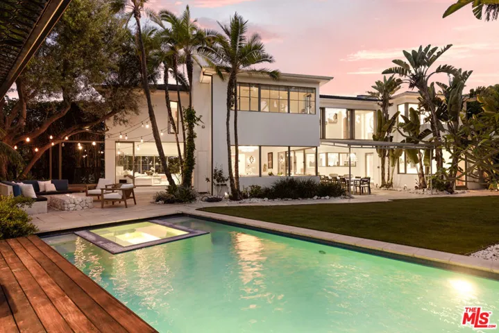 11181 Ophir Drive, Los Angeles, California 90024