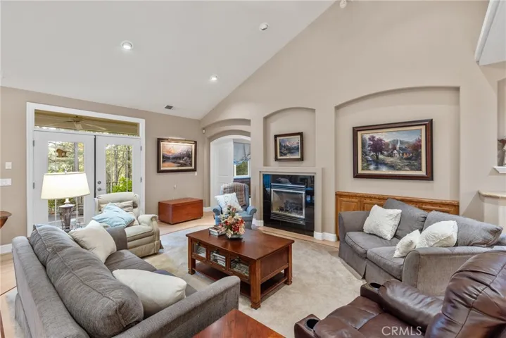 14480 Colter Way, Magalia, California 95954