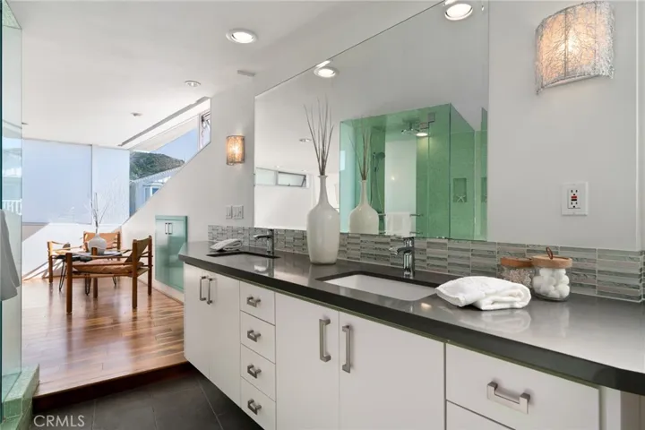 138 Sunset Terrace, Laguna Beach, California 92651