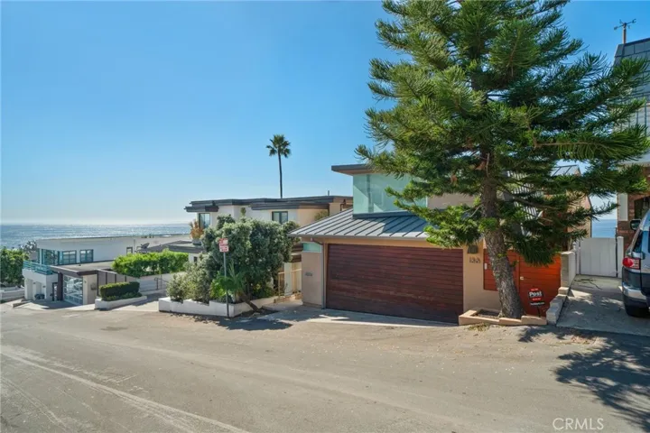 138 Sunset Terrace, Laguna Beach, California 92651