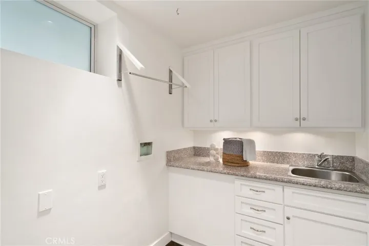 138 Sunset Terrace, Laguna Beach, California 92651
