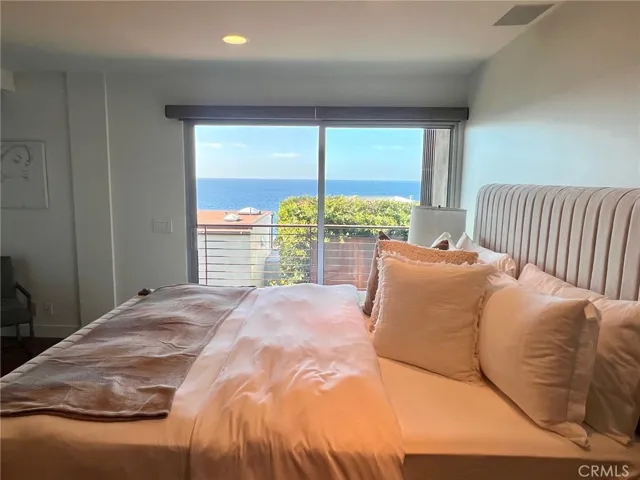 138 Sunset Terrace, Laguna Beach, California 92651
