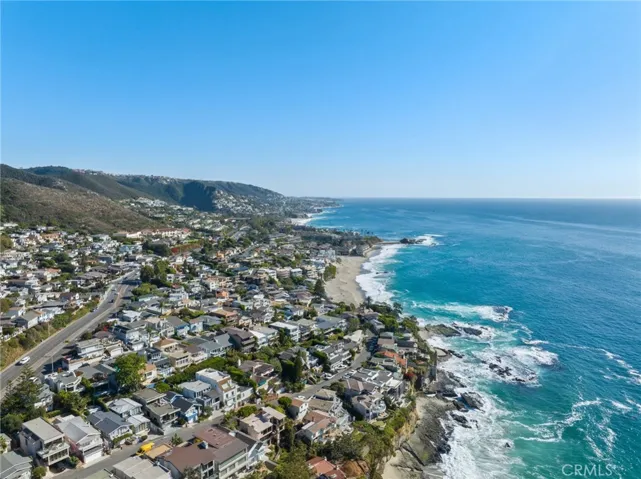138 Sunset Terrace, Laguna Beach, California 92651