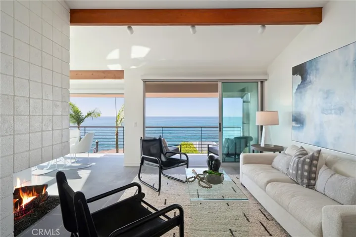 138 Sunset Terrace, Laguna Beach, California 92651