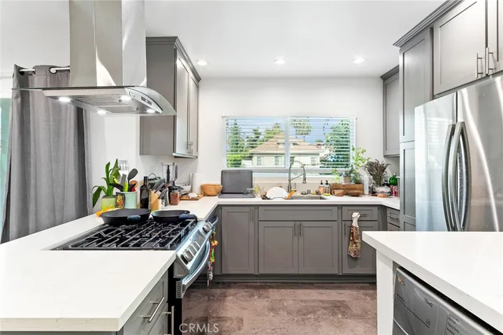 2664 S La Brea Avenue, Los Angeles, California 90016