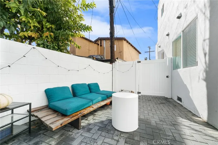 2664 S La Brea Avenue, Los Angeles, California 90016