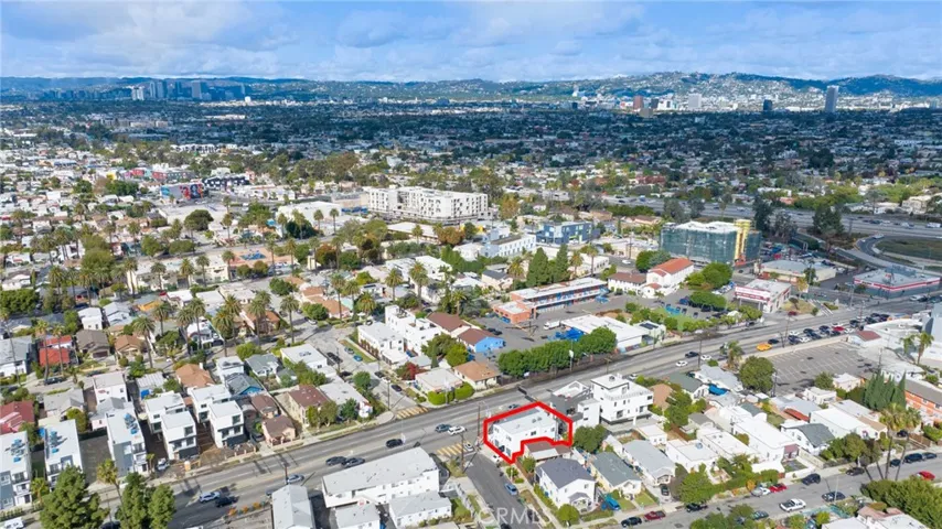 2664 S La Brea Avenue, Los Angeles, California 90016
