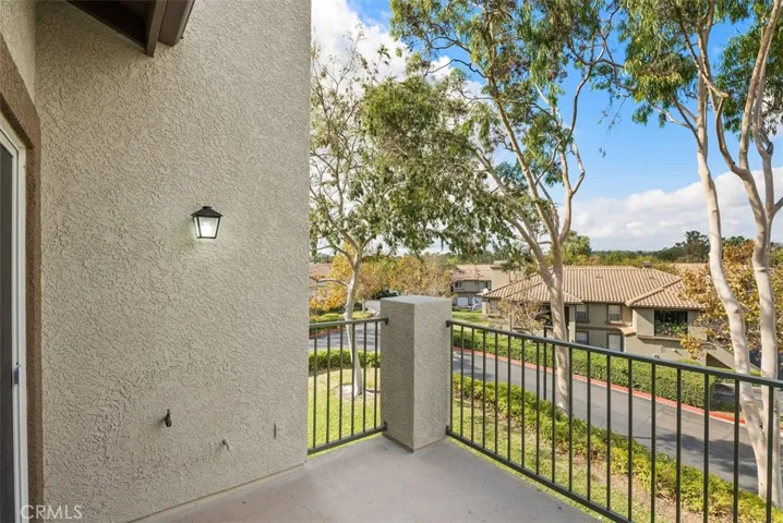 Left side of rear patio