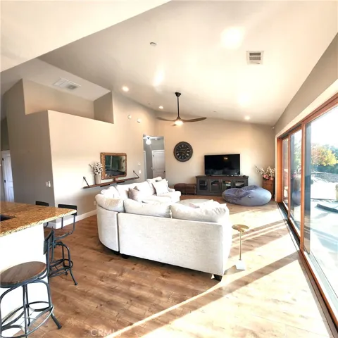 665 Red Cloud Road, Paso Robles, California 93446