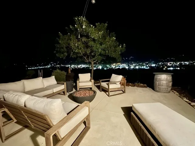 665 Red Cloud Road, Paso Robles, California 93446