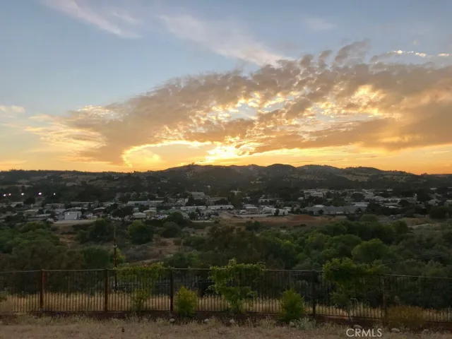 665 Red Cloud Road, Paso Robles, California 93446