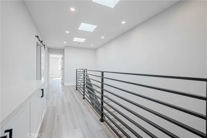 3rd level hallway to laundry room and second en-suite.