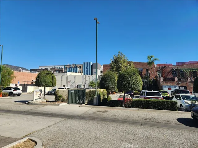 627 N Azusa Avenue, Azusa, California 91702