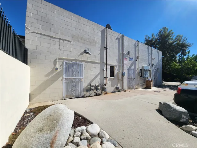 627 N Azusa Avenue, Azusa, California 91702