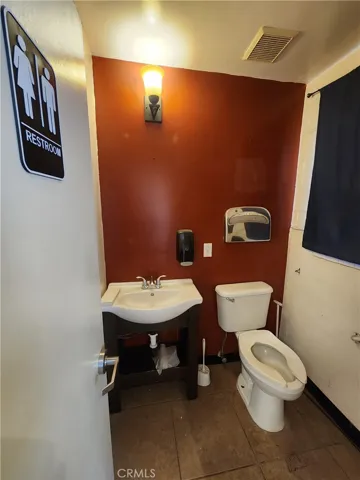 627 N Azusa Avenue, Azusa, California 91702