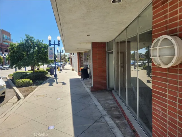 627 N Azusa Avenue, Azusa, California 91702