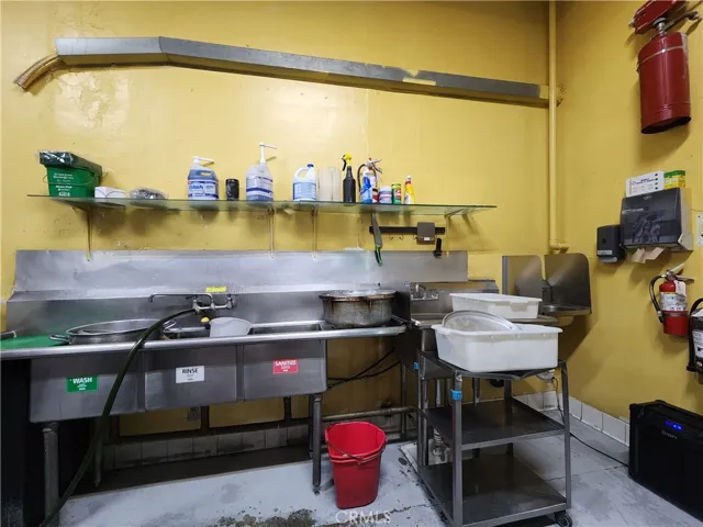 627 N Azusa Avenue, Azusa, California 91702