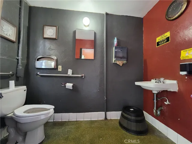 627 N Azusa Avenue, Azusa, California 91702