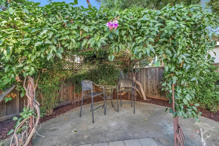840 W 8th Street, Gilroy, California 95020