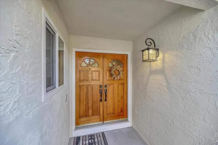 840 W 8th Street, Gilroy, California 95020