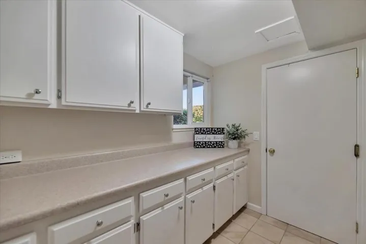 840 W 8th Street, Gilroy, California 95020