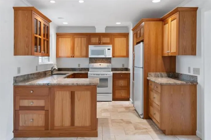 655 Poplar St, Half Moon Bay, California 94019